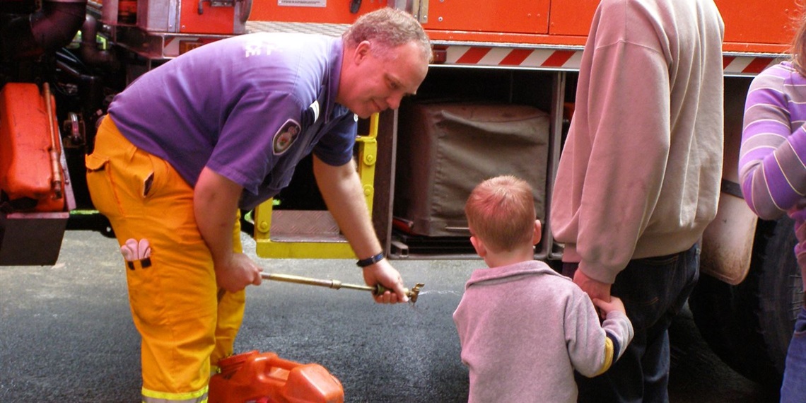 Bushland_Bushfire fire risk management info day_June 2009 community ed.jpg